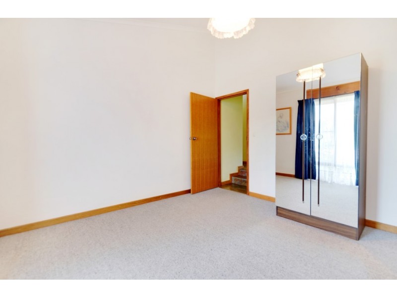 33 Miller Drive, Happy Valley SA 5159