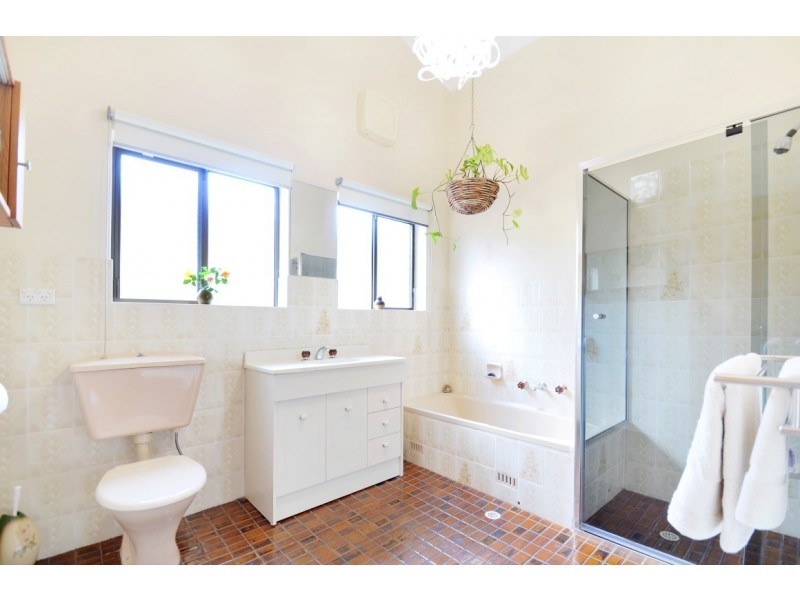 33 Miller Drive, Happy Valley SA 5159