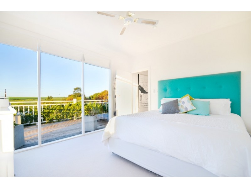 52 Port Road, Port Willunga SA 5173