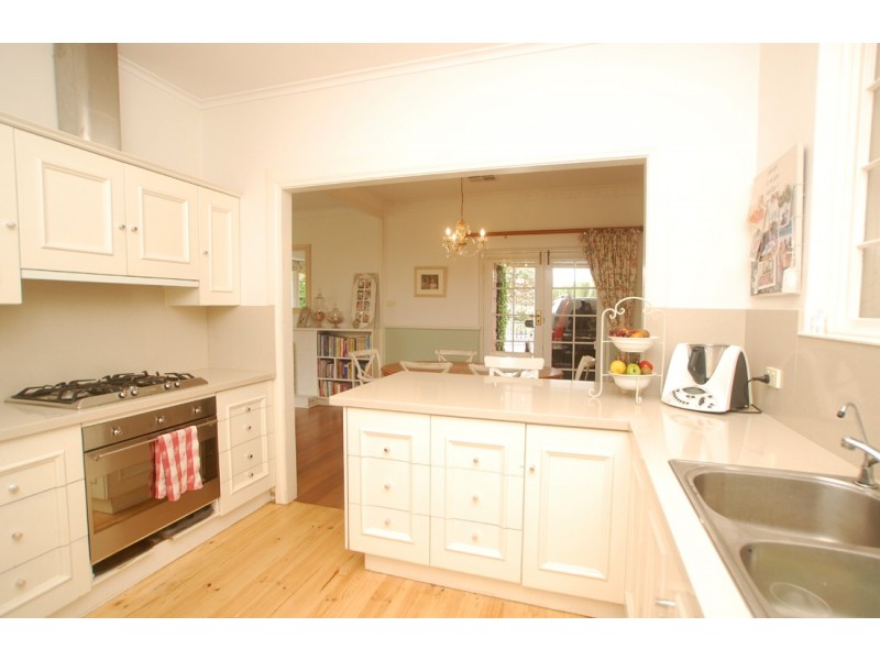 8 Victor Avenue, Glengowrie SA 5044