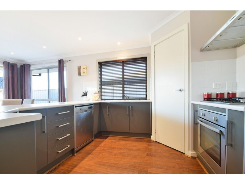 21 Periwinkle Drive, Aldinga Beach SA 5173