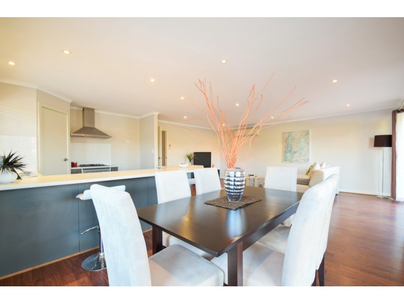 21 Periwinkle Drive, Aldinga Beach SA 5173