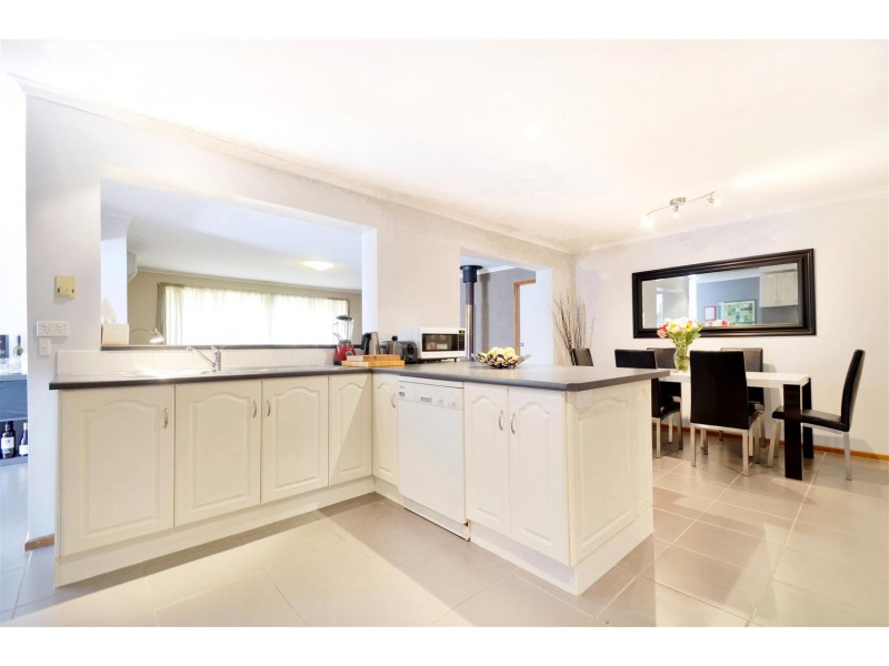 4 Matison Road, Morphett Vale SA 5162