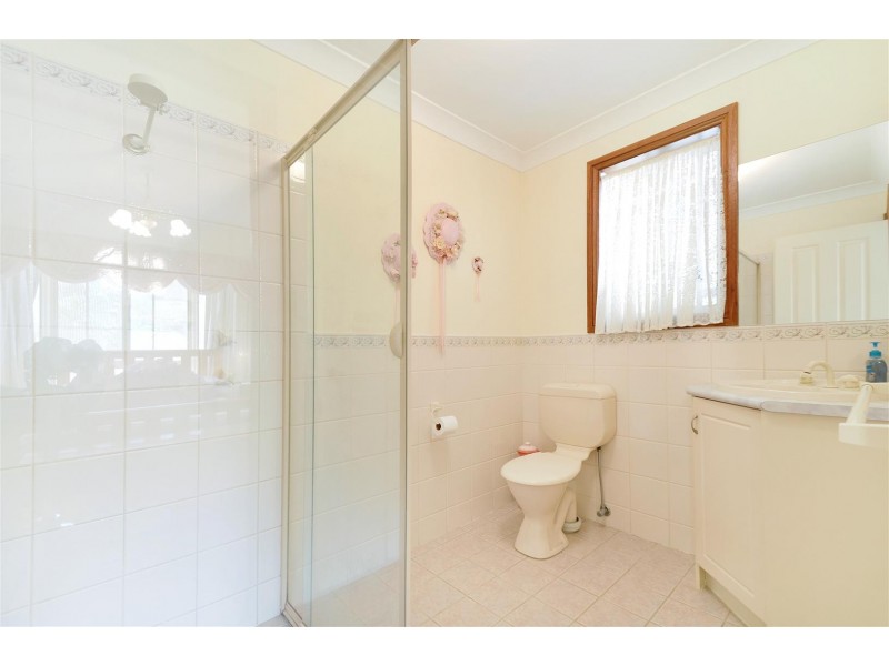 15 Sherwood Avenue, Happy Valley SA 5159