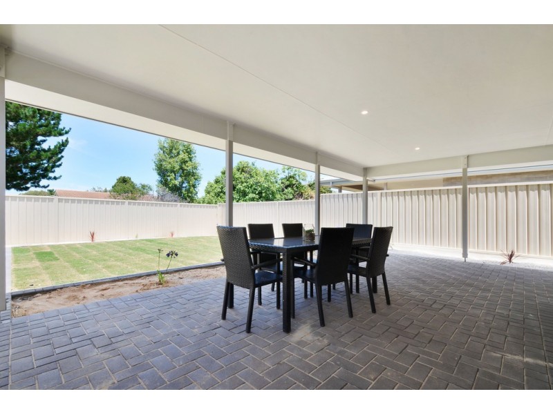 34 and 34A Stirling Crescent, Aldinga Beach SA 5173