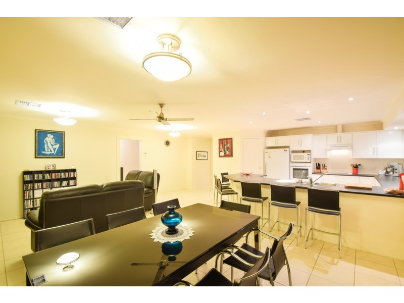 92 Grand Boulevard, Seaford Rise SA 5169