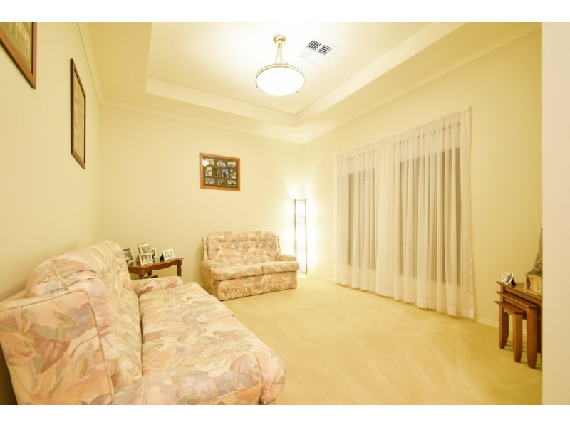 92 Grand Boulevard, Seaford Rise SA 5169