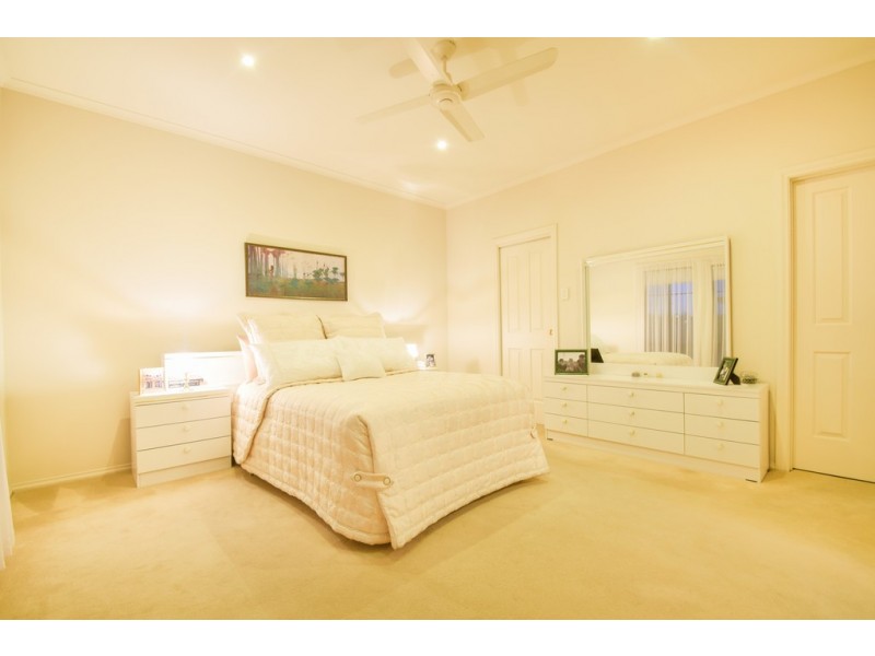 92 Grand Boulevard, Seaford Rise SA 5169