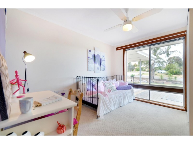 39 Nicolle Drive, Morphett Vale SA 5162
