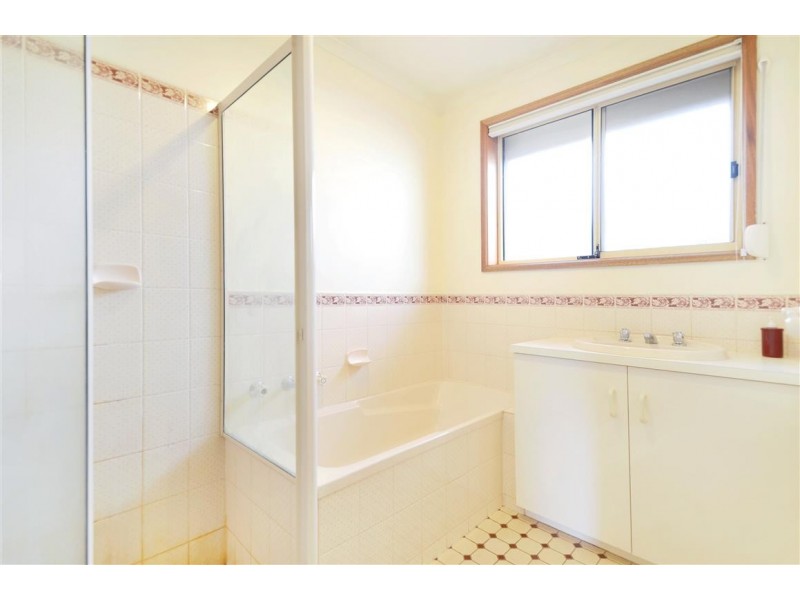 12 Tobin Crescent, Woodcroft SA 5162