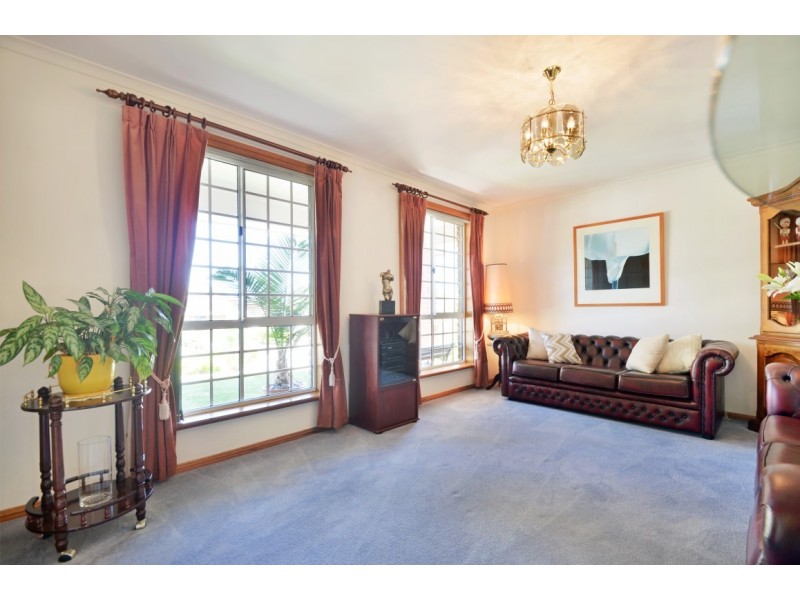 2 Pridham Court, Aberfoyle Park SA 5159