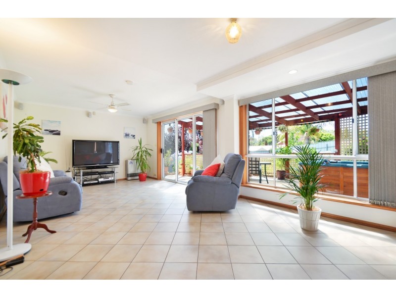 2 Pridham Court, Aberfoyle Park SA 5159