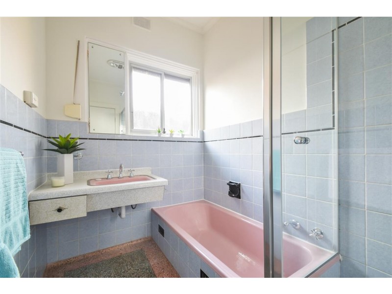 16 Montrose Avenue, Seaton SA 5023