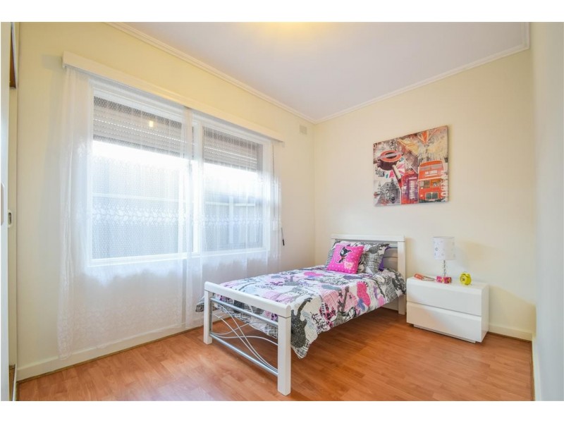 16 Montrose Avenue, Seaton SA 5023