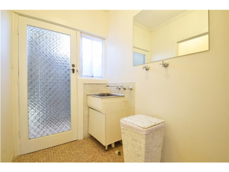 16 Montrose Avenue, Seaton SA 5023