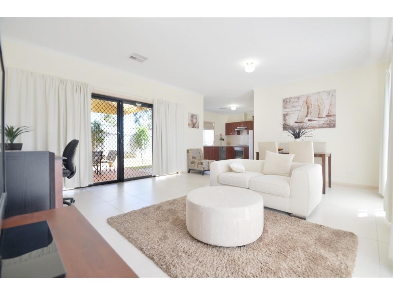 8 Mary Street, Dover Gardens SA 5048