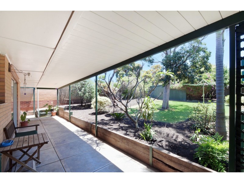 11 Glenda Avenue, Morphett Vale SA 5162