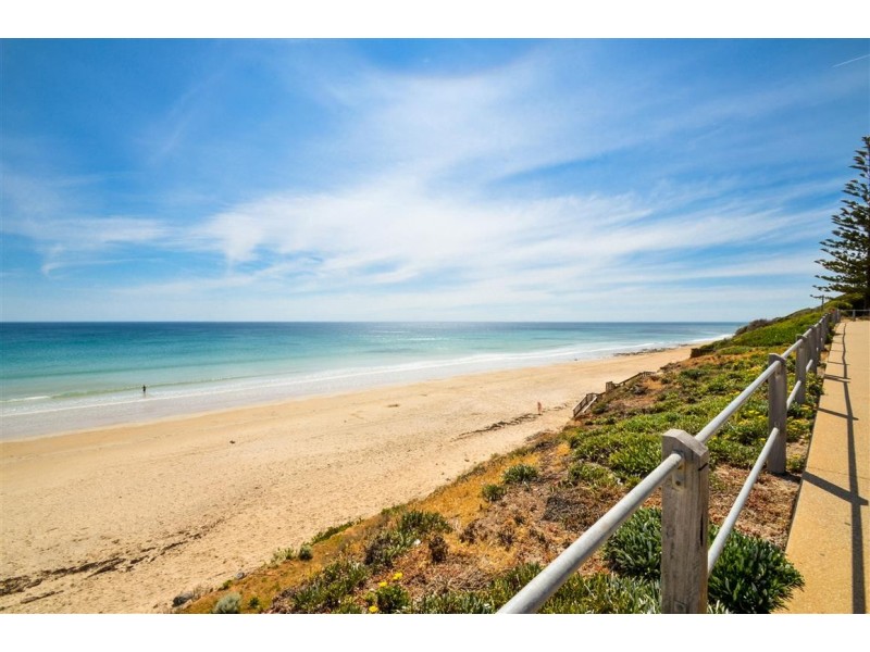 67 Third Avenue, Moana SA 5169