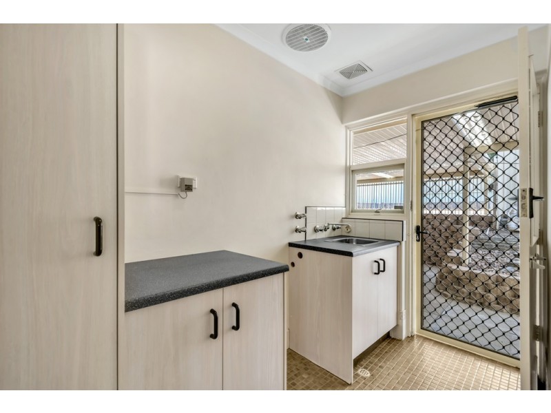 43 Tripoli Road, Happy Valley SA 5159