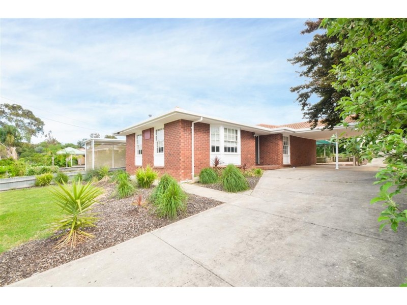 11 Pedro Avenue, Morphett Vale SA 5162