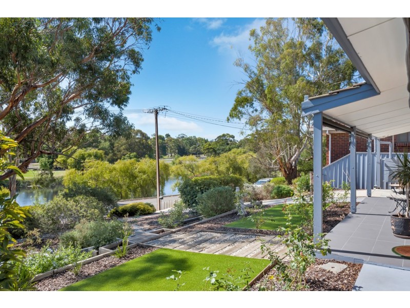 31 Fountain Valley Drive, Happy Valley SA 5159