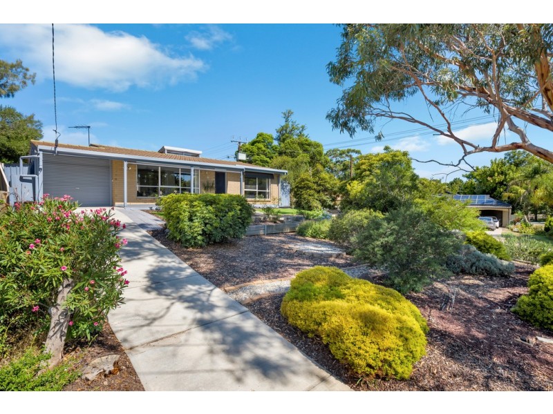 31 Fountain Valley Drive, Happy Valley SA 5159