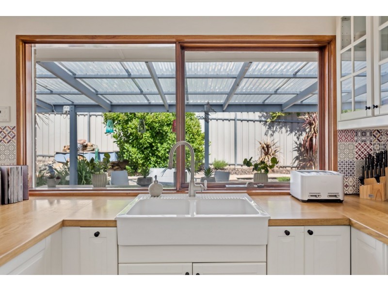 31 Fountain Valley Drive, Happy Valley SA 5159