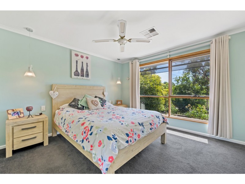 31 Fountain Valley Drive, Happy Valley SA 5159