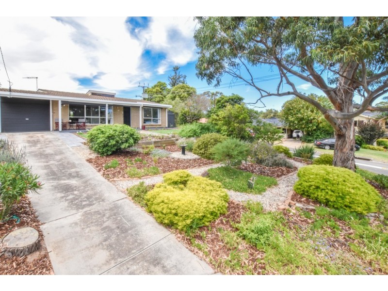 31 Fountain Valley Drive, Happy Valley SA 5159