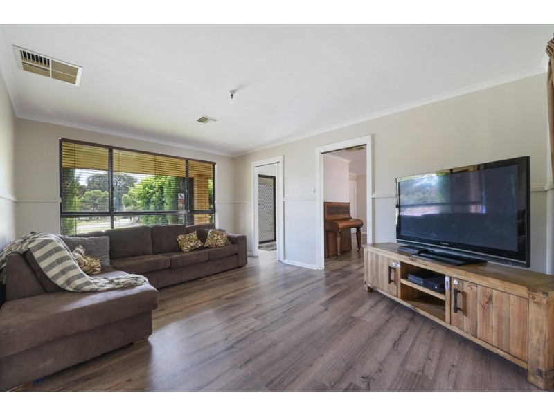 33 Marston Drive, Morphett Vale SA 5162