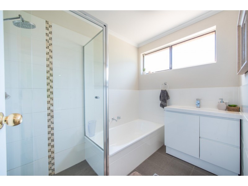 33 Marston Drive, Morphett Vale SA 5162