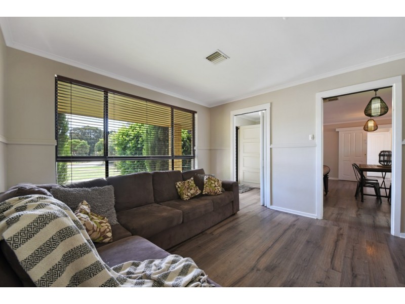 33 Marston Drive, Morphett Vale SA 5162