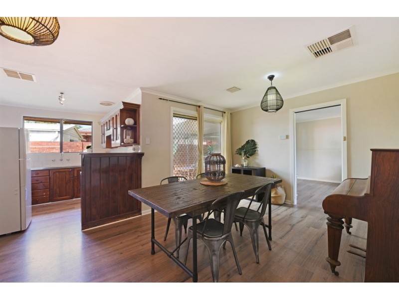 33 Marston Drive, Morphett Vale SA 5162