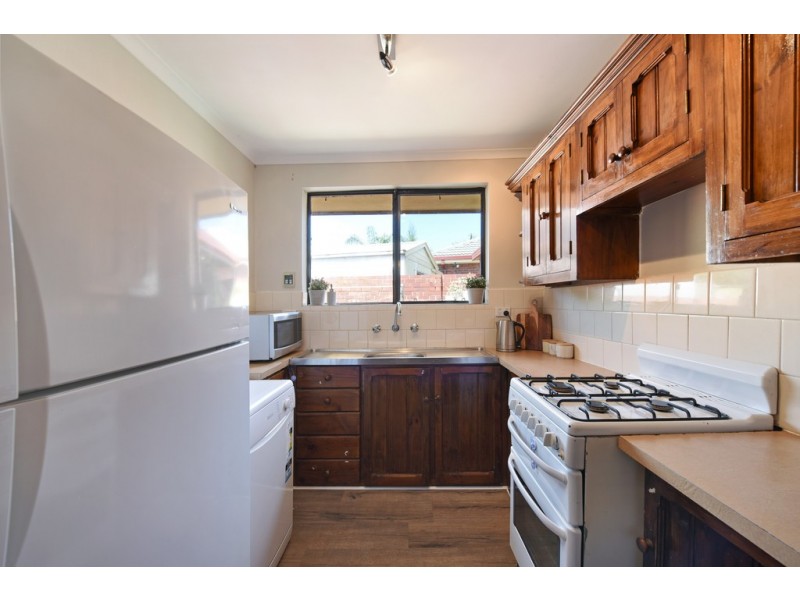 33 Marston Drive, Morphett Vale SA 5162