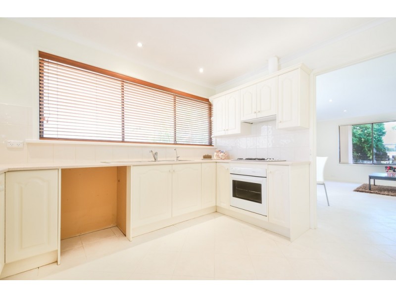 6 Coburn Court, Trott Park SA 5158