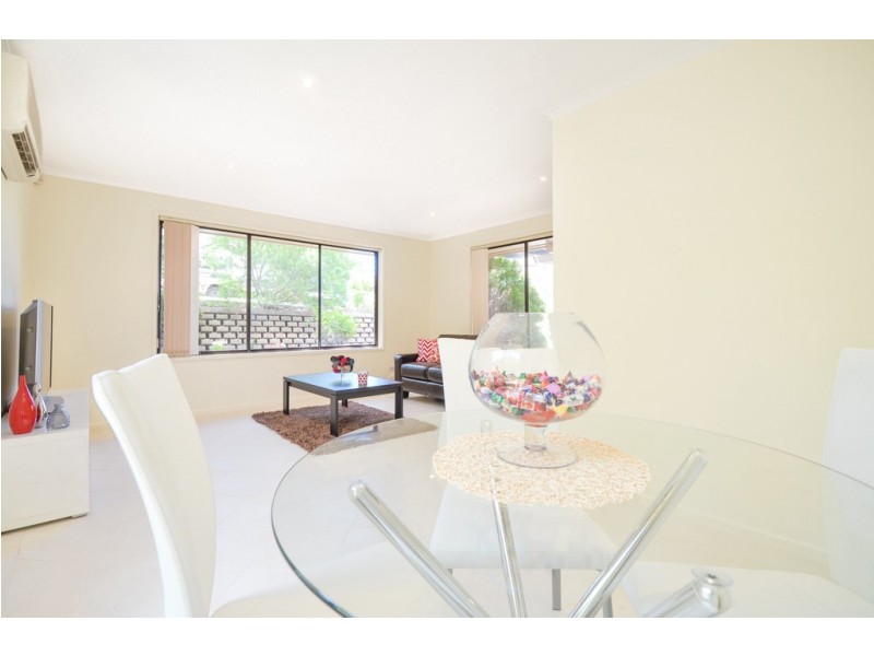 6 Coburn Court, Trott Park SA 5158