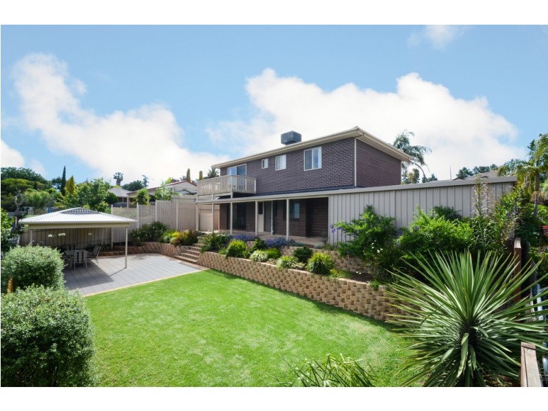 6 Coburn Court, Trott Park SA 5158