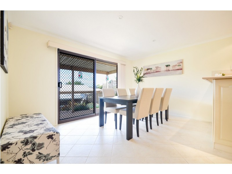 6 Coburn Court, Trott Park SA 5158