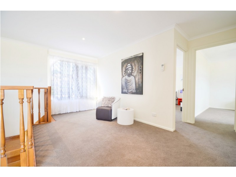 6 Coburn Court, Trott Park SA 5158