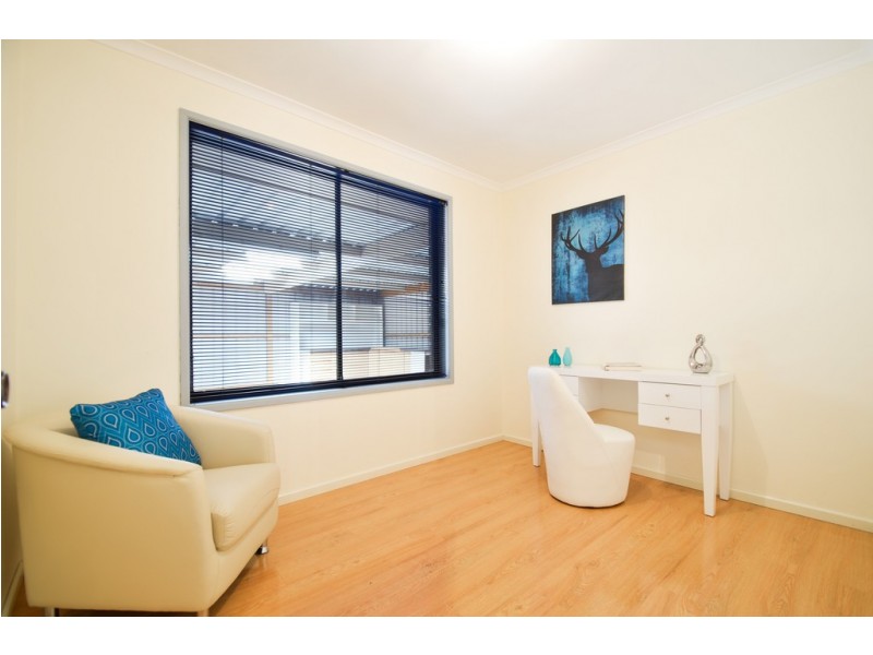 6 Coburn Court, Trott Park SA 5158