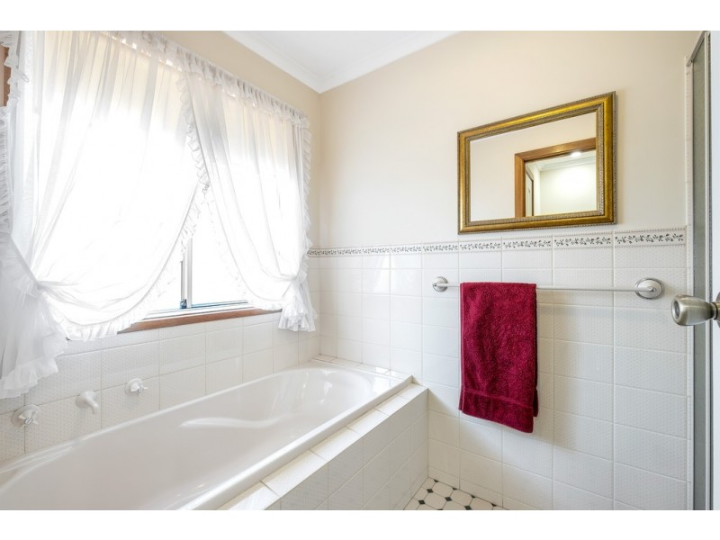 1 Skoda Street, Port Willunga SA 5173