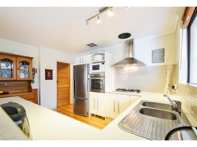 25 Brunato Road, Blewitt Springs SA 5171