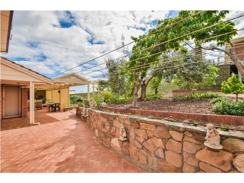 6 Fairhill Street, Hallett Cove SA 5158