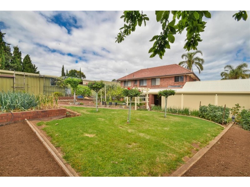 6 Fairhill Street, Hallett Cove SA 5158