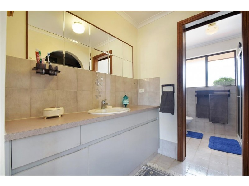 6 Fairhill Street, Hallett Cove SA 5158