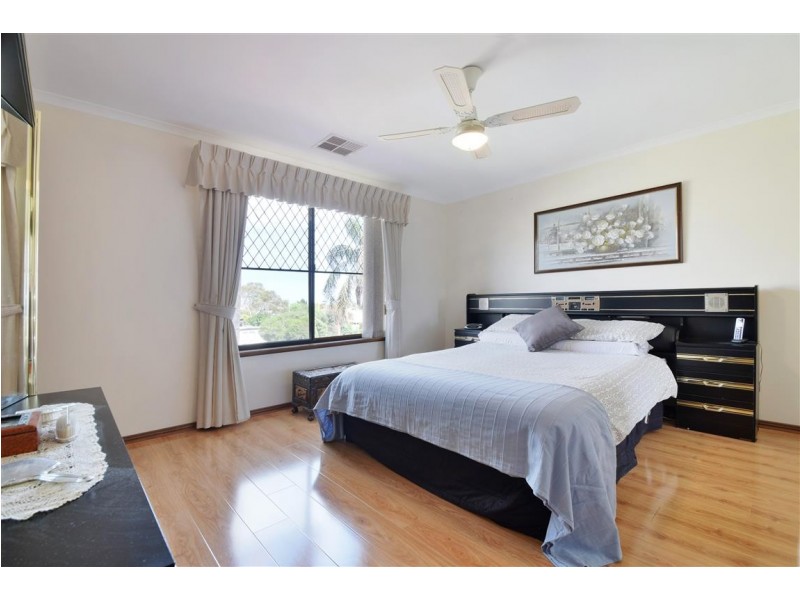 6 Fairhill Street, Hallett Cove SA 5158