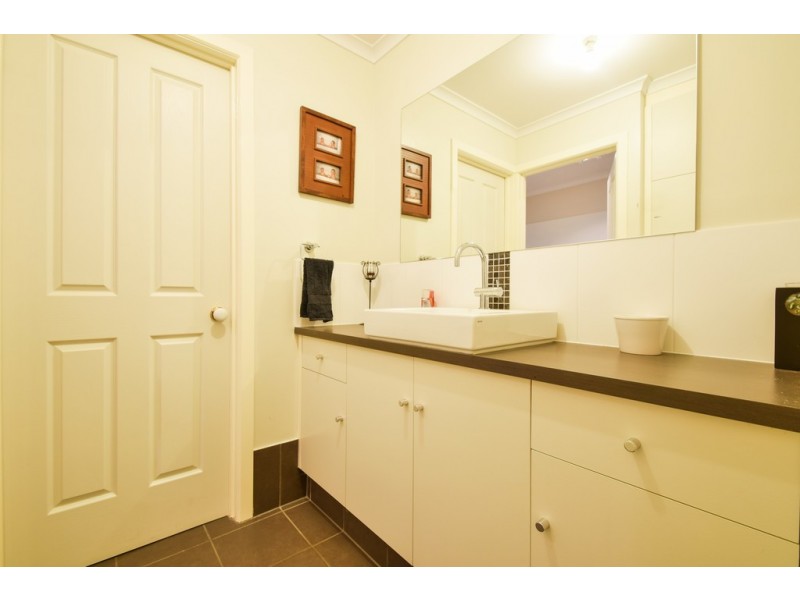 5 Corsair Close, Seaford Rise SA 5169
