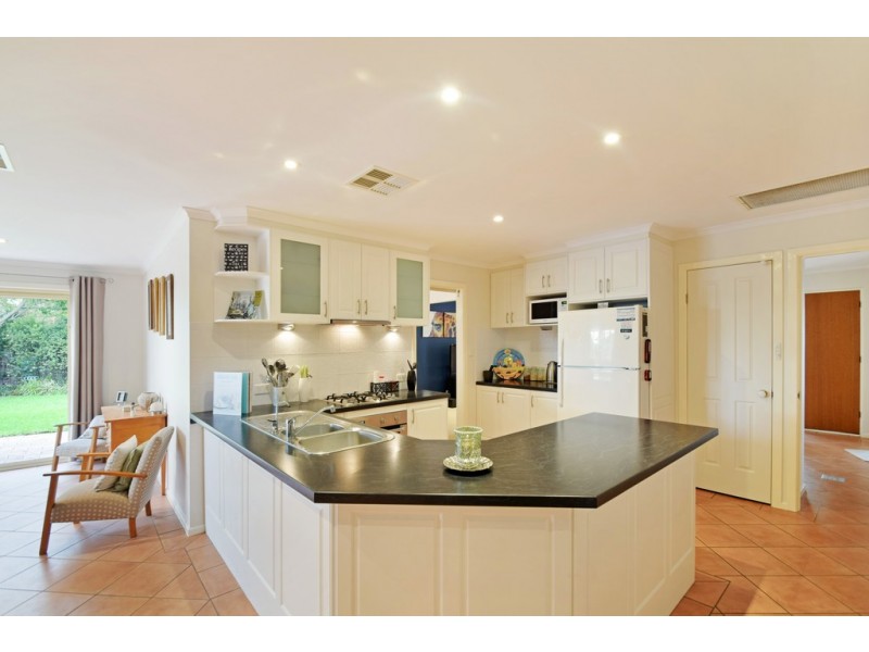 5 Corsair Close, Seaford Rise SA 5169