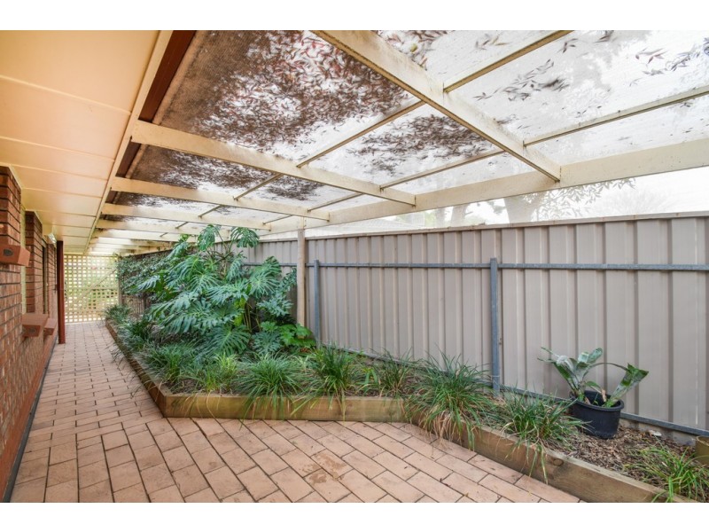 5 Corsair Close, Seaford Rise SA 5169