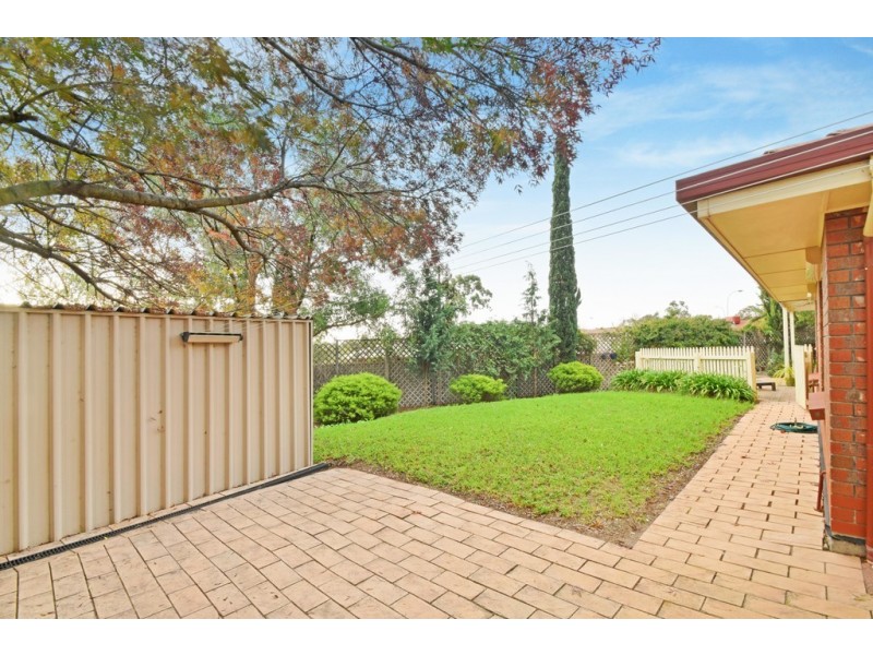 5 Corsair Close, Seaford Rise SA 5169